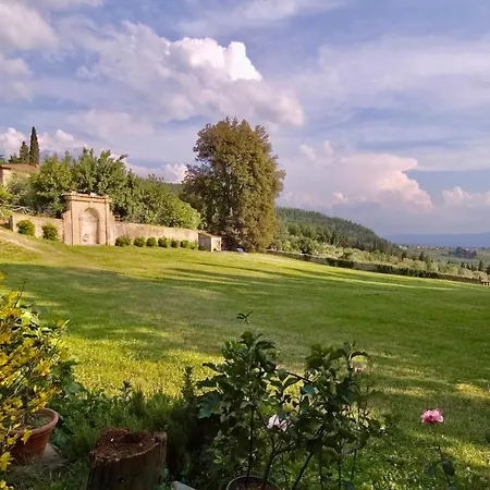 Isa-farmhouse With Swimming-pool In Chianti-area In The Middle Of Tuscan Nature Aparthotel